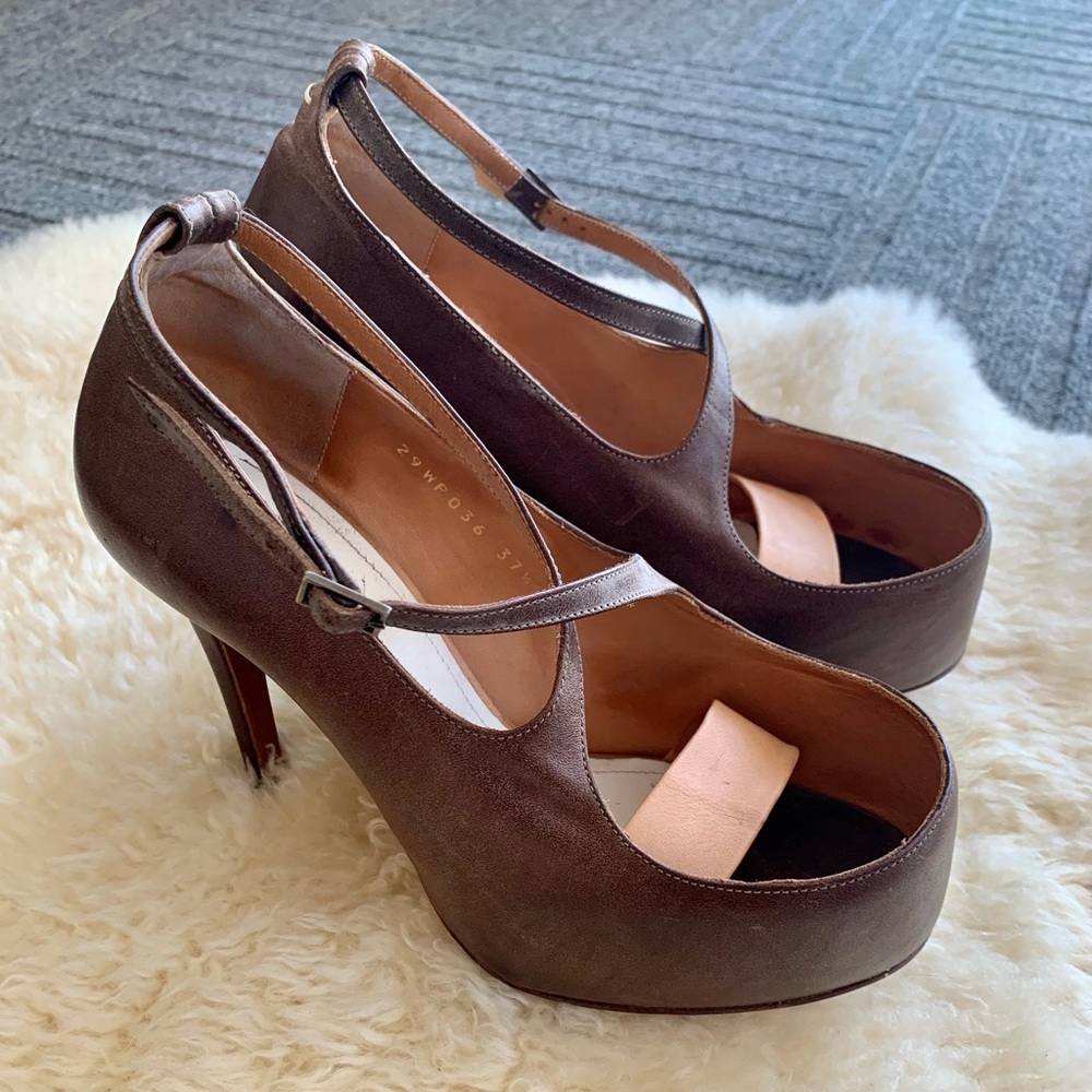 Maison Martin Margiela RARE Exposed Toe Round Pump - 37.5